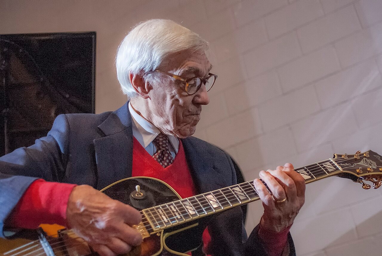 Franco Cerri, l'artista in ammollo