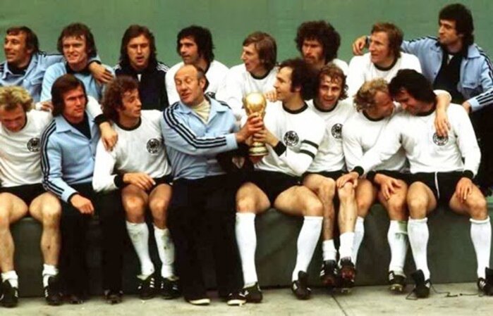 Diamo un calcio al nazionalismo