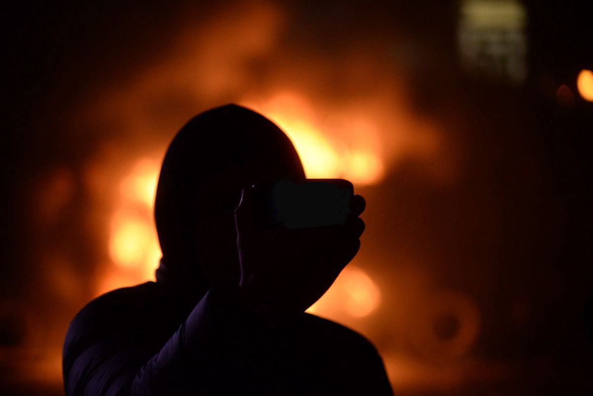 Ragazzi, pornografia e adulti assenti