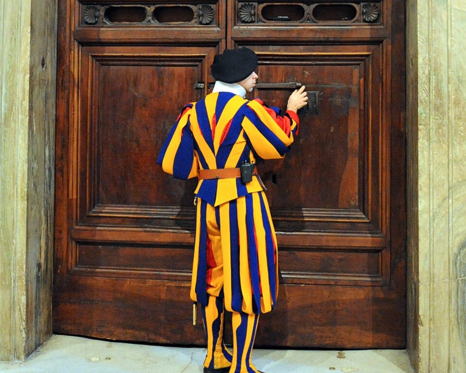 Papisti, anticristi e vaticanisti